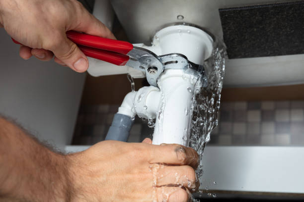 Best Water damage restoration specialists  in Clinton, IL